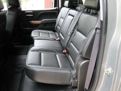 Used 2017 Chevrolet Silverado 3500 LTZ w/ Duramax Plus Package image 47