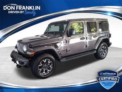 Used 2025 Jeep Wrangler Unlimited Sahara w/ Technology Group