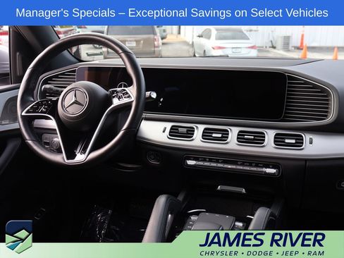 Used 2025 Mercedes-Benz GLE 350 4MATIC image 13