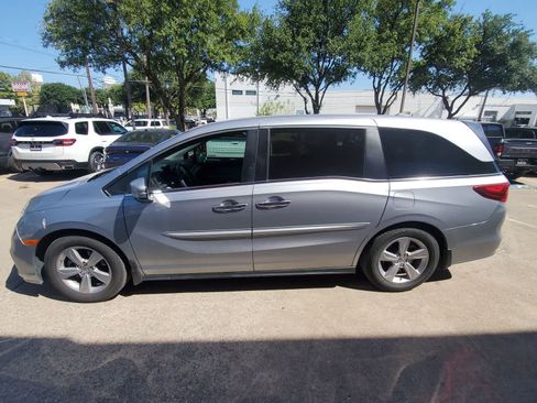 Used 2020 Honda Odyssey EX-L image 3