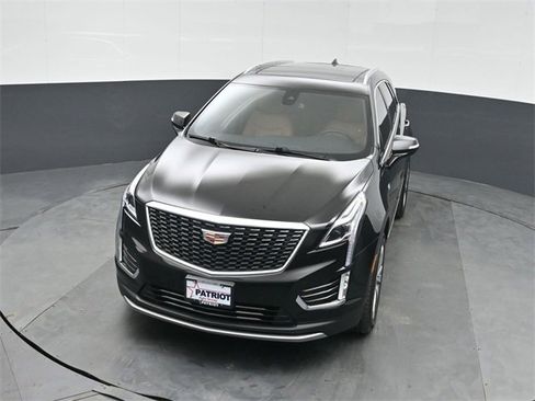 Used 2025 Cadillac XT5 Premium Luxury image 35