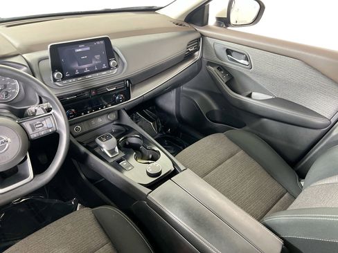 Used 2021 Nissan Rogue SV image 21