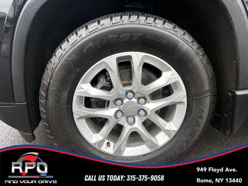 Used 2021 Chevrolet Traverse LS w/ LPO, Floor Liner Package AWD/4WD image 9