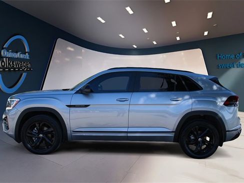 Certified 2025 Volkswagen Atlas Cross Sport SEL R-Line image 7