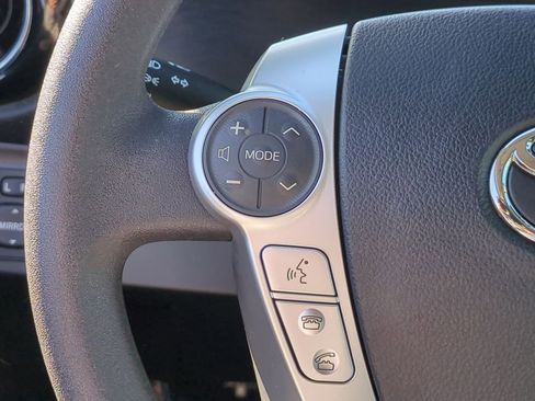 Used 2016 Toyota Prius C One image 18