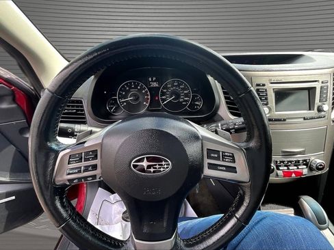 Used 2012 Subaru Outback 2.5i Premium AWD/4WD image 8