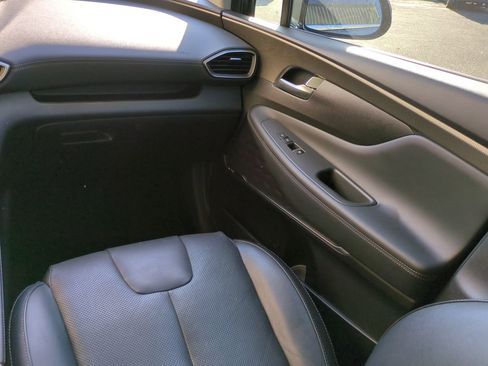 Used 2019 Hyundai Santa Fe Limited image 17