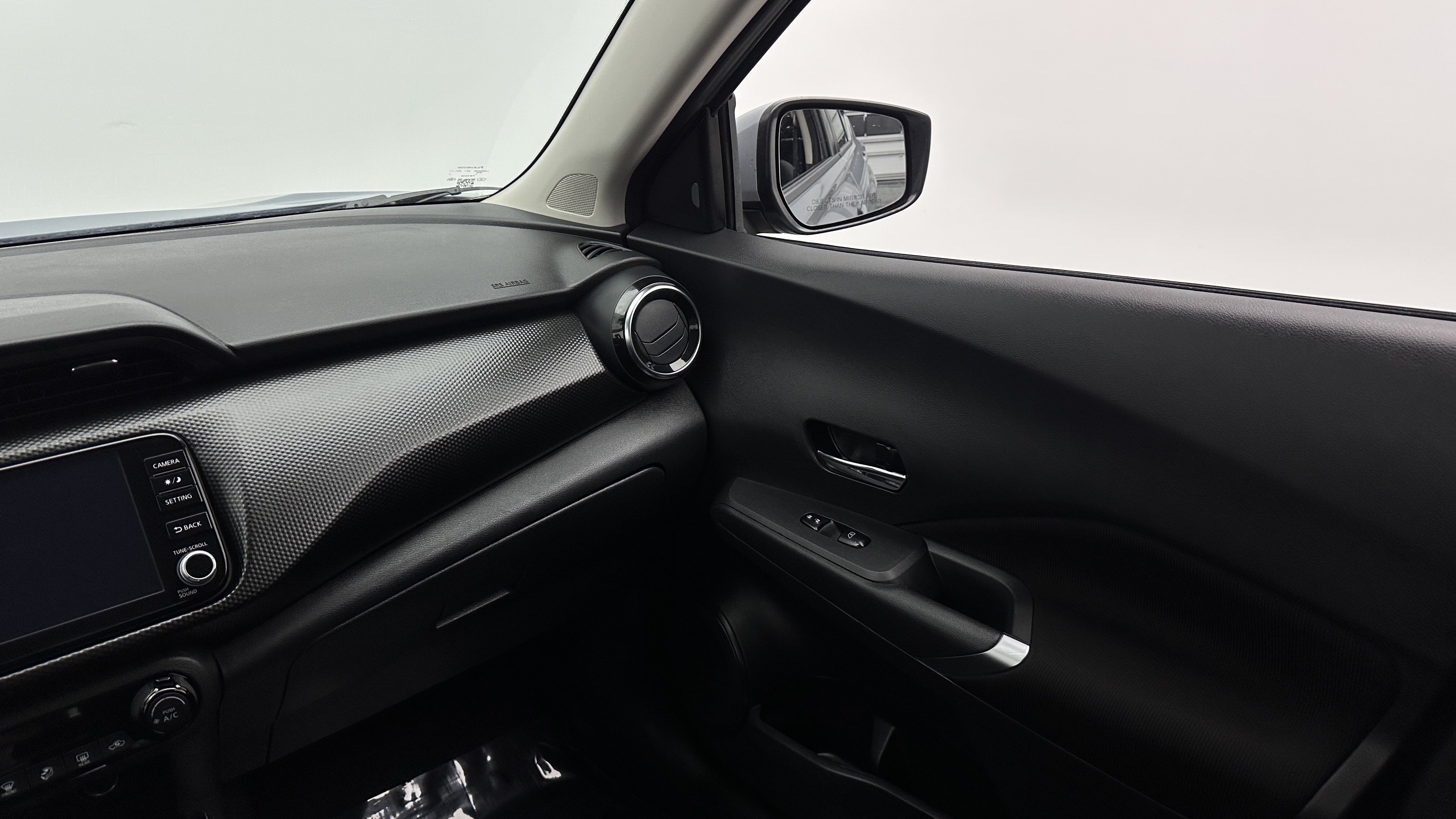Used 2021 Nissan Kicks SV FWD image 27