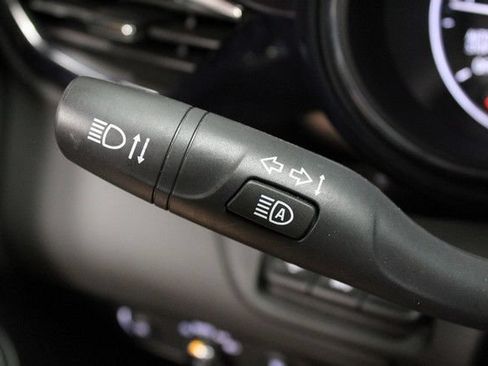 Certified 2023 Buick Encore GX Essence w/ Advanced Technology Package FWD image 23