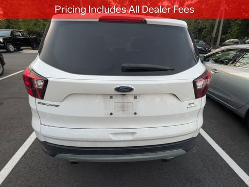 Used 2019 Ford Escape SE FWD image 5
