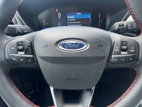 Used 2025 Ford Escape ST-Line Select AWD/4WD image 23