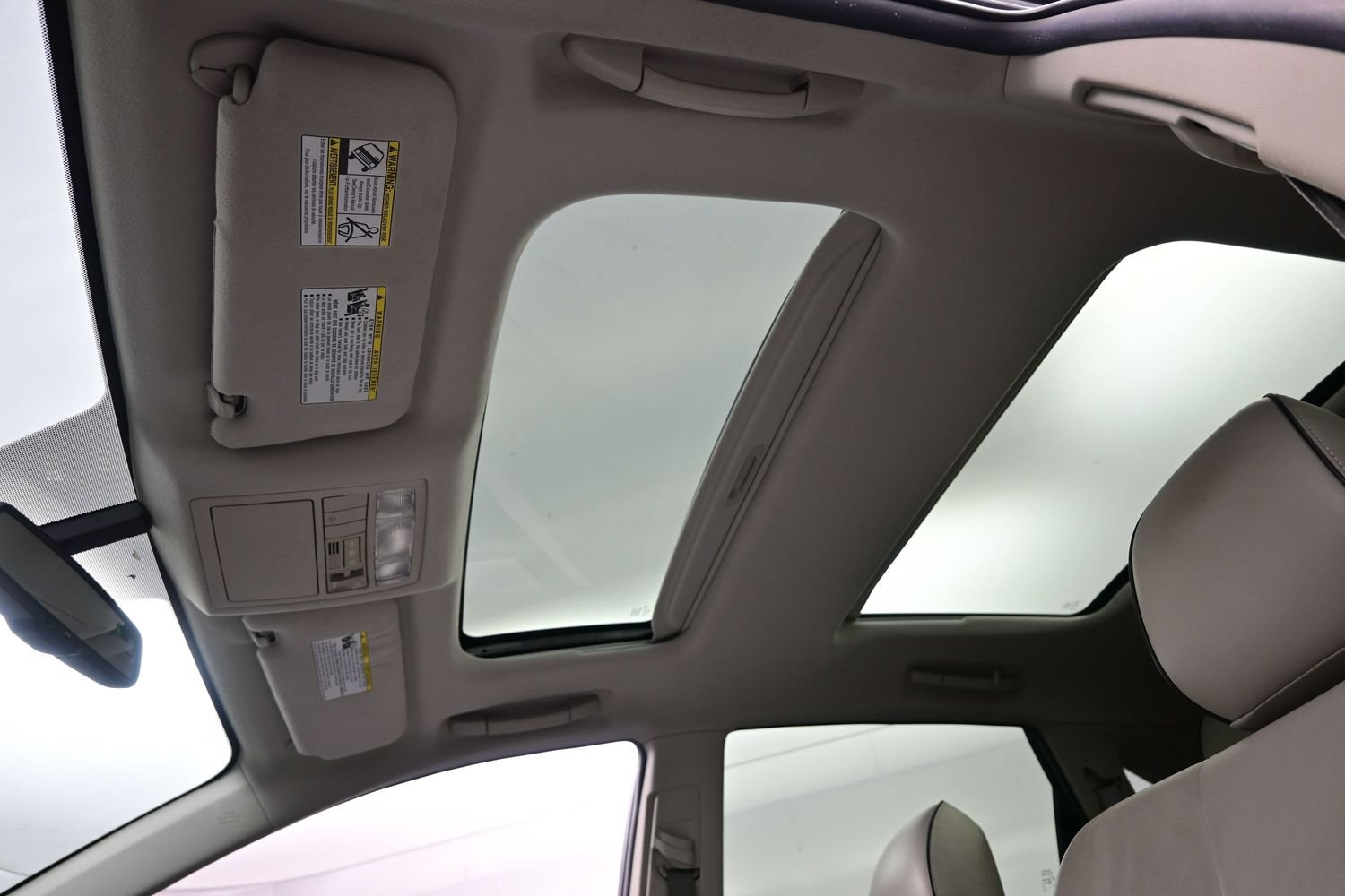 Used 2014 Toyota Venza XLE FWD image 17