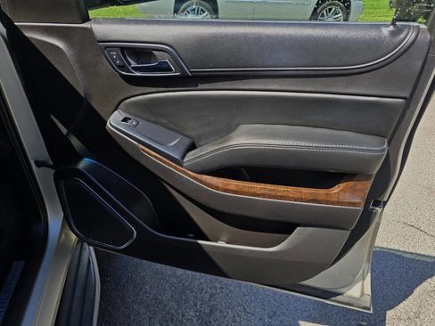 Used 2015 Chevrolet Tahoe LT image 38