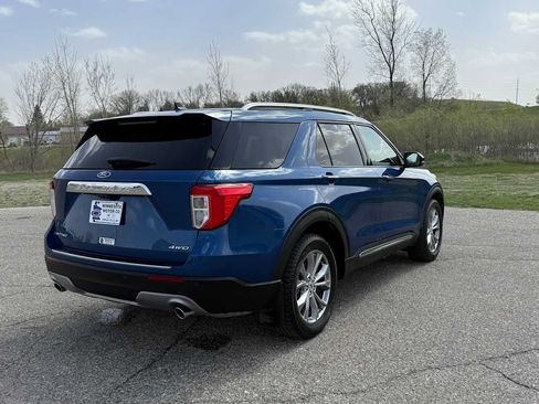 Used 2022 Ford Explorer Limited w/ Equipment Group 301A AWD/4WD image 4