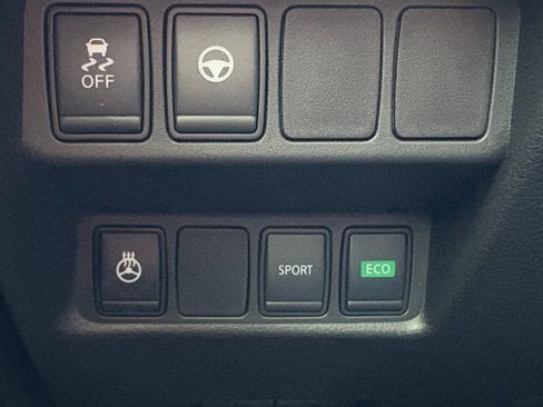 Used 2020 Nissan Rogue Sport SL w/ Premium Package FWD image 26