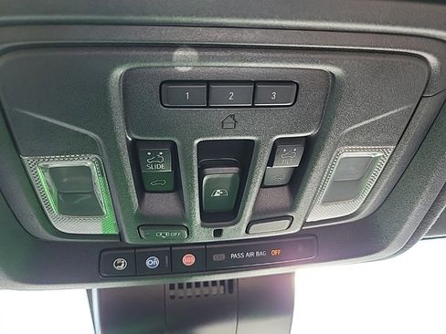 Used 2022 GMC Sierra 1500 Denali Ultimate image 12