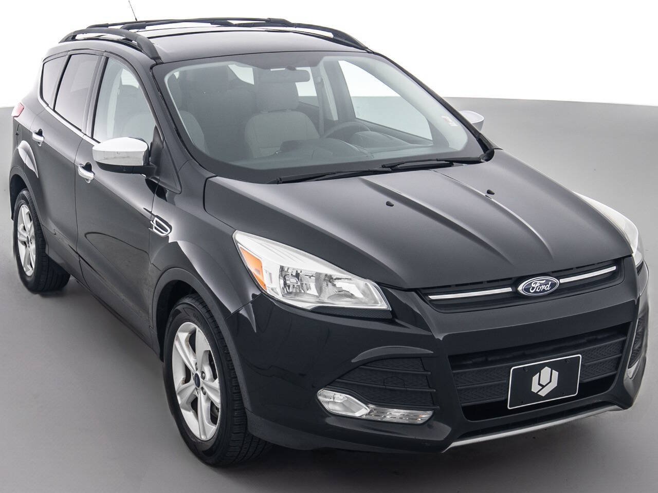 Used 2015 Ford Escape SE w/ Equipment Group 201A AWD/4WD image 1