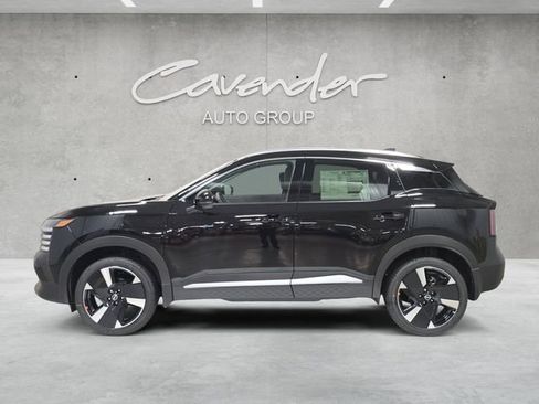 New 2026 Nissan Kicks SR FWD image 13