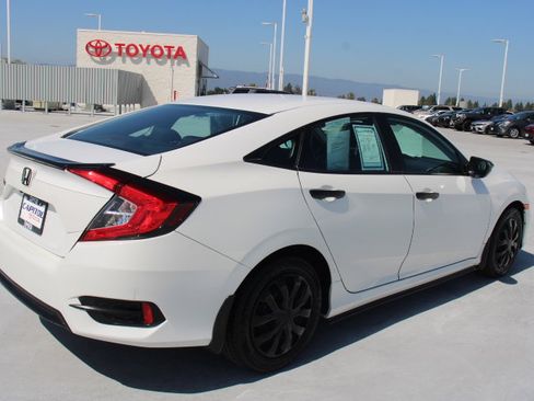 Used 2020 Honda Civic LX image 3