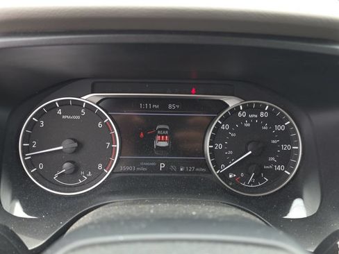Used 2025 Nissan Rogue SV FWD image 14