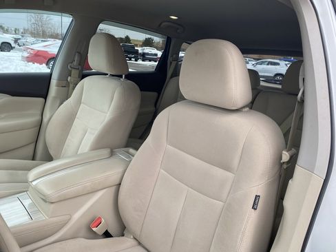 Used 2016 Nissan Murano S image 11