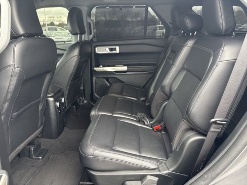 Certified 2023 Ford Explorer Limited AWD/4WD image 18