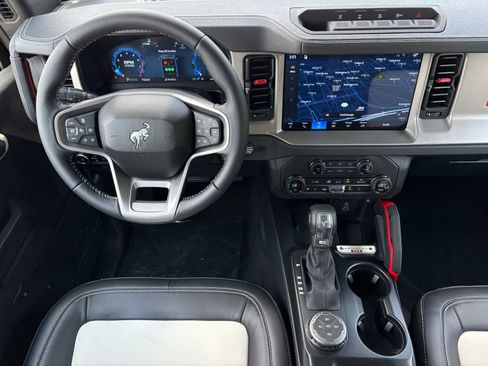 New 2026 Ford Bronco Outer Banks AWD/4WD image 5