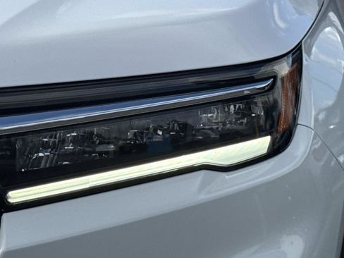 Certified 2025 Honda Pilot EX-L image 10