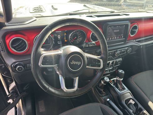 Used 2020 Jeep Wrangler Rubicon w/ Steel Bumper Group AWD/4WD image 15