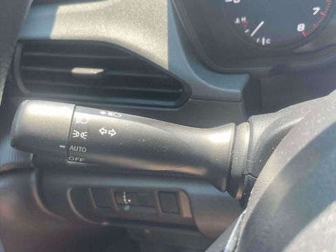 Used 2024 Subaru Crosstrek 2.0i AWD/4WD image 25