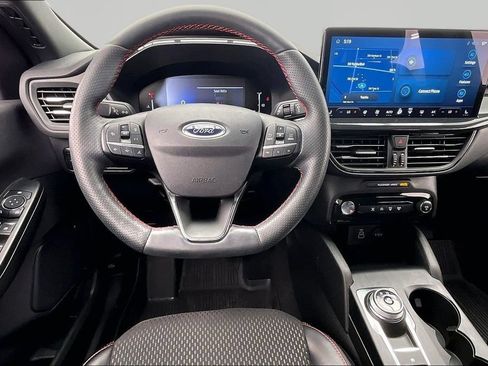 Used 2024 Ford Escape ST-Line w/ Tech Pack #1 AWD/4WD image 5