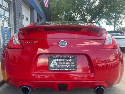 Used 2012 Nissan 370Z Coupe RWD image 4