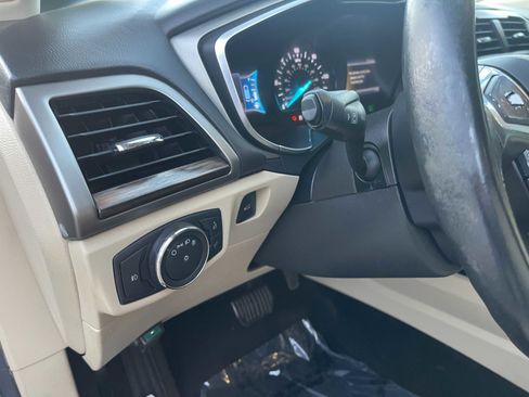 Used 2013 Ford Fusion SE image 20