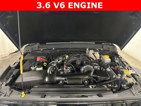 Used 2022 Jeep Wrangler Unlimited Sport image 37