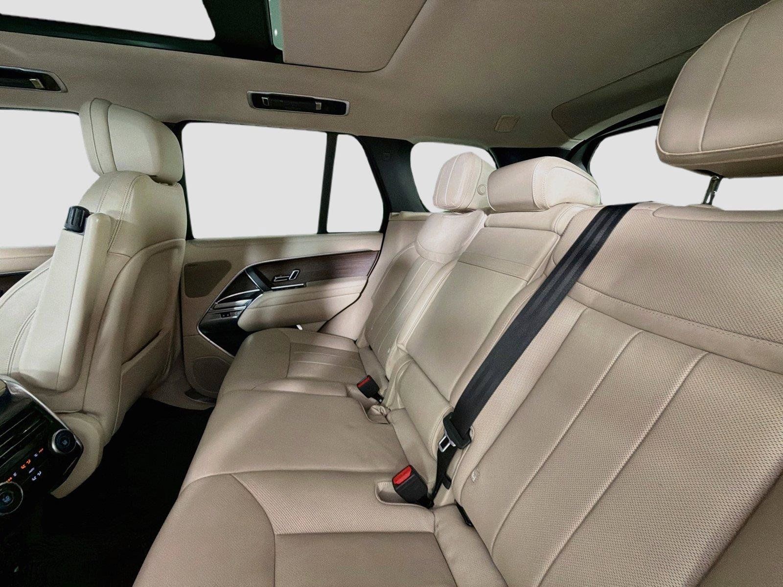 Certified 2023 Land Rover Range Rover SE AWD/4WD image 25