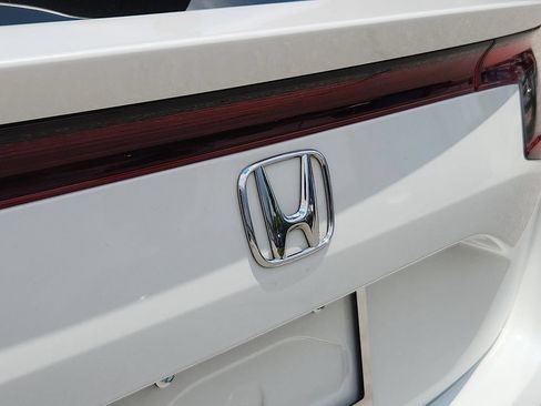Used 2023 Honda Civic EX-L image 24