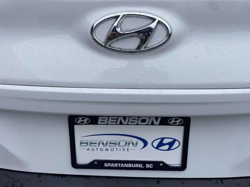 Certified 2022 Hyundai Kona SEL w/ Convenience Package FWD image 12