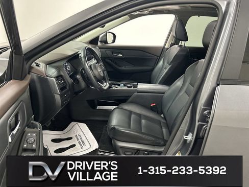 Used 2023 Nissan Rogue SV w/ SV Premium B Package AWD/4WD image 9