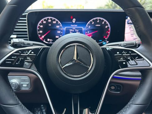 Used 2024 Mercedes-Benz GLE 350 4MATIC image 23