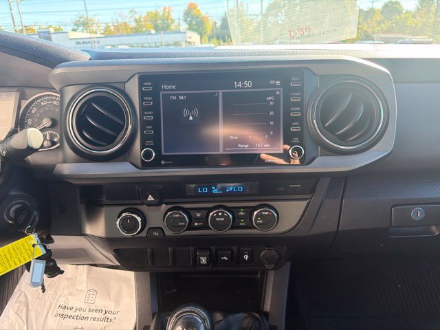Used 2022 Toyota Tacoma TRD Sport AWD/4WD image 17
