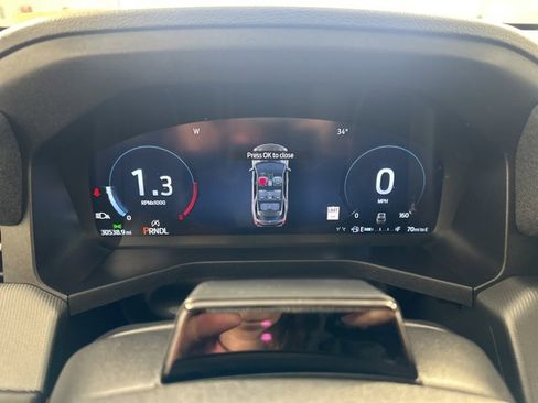 Used 2025 Ford Explorer ST-Line w/ ST-Line Street Pack image 28