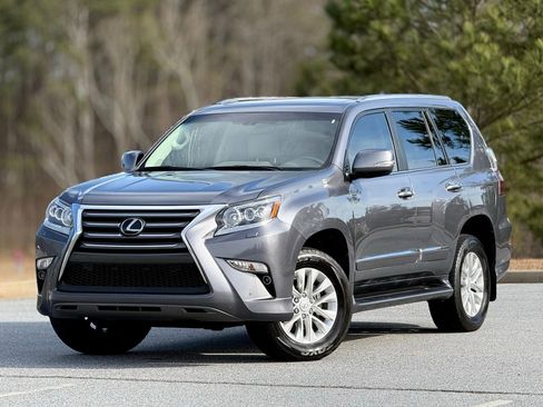 Used 2016 Lexus GX 460 w/ Premium Package image 7
