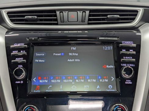 Used 2018 Nissan Murano SL w/ Moonroof Package AWD/4WD image 19