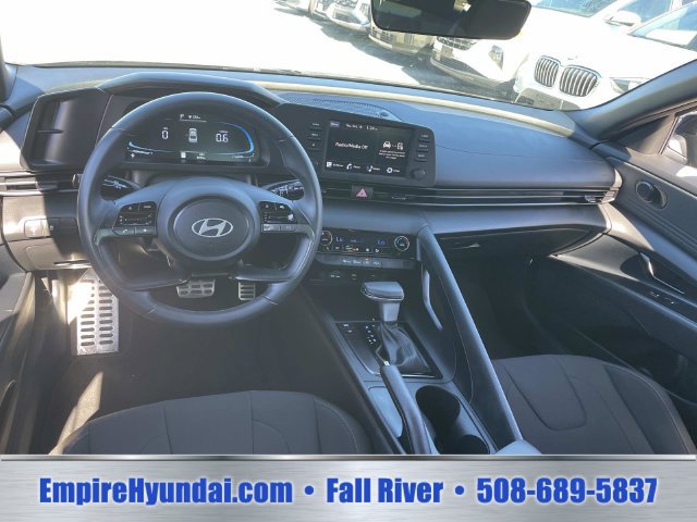 Used 2026 Hyundai Elantra Sport FWD image 9
