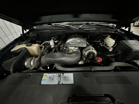 Used 2006 Chevrolet Silverado 1500 LT w/ Onstar Plus Package image 16