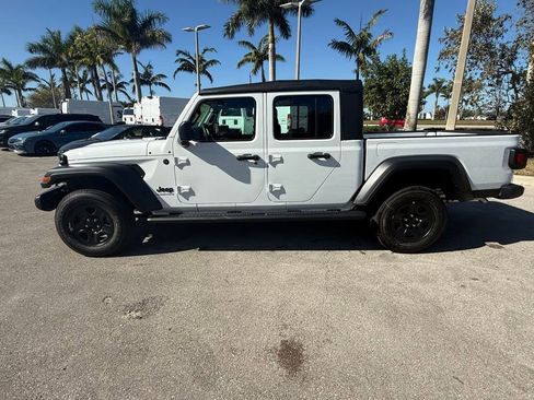 New 2026 Jeep Gladiator Sport image 8