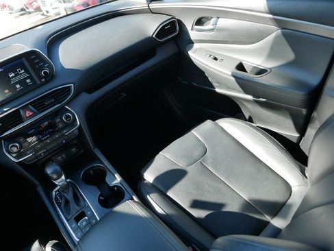Used 2019 Hyundai Santa Fe Limited image 11