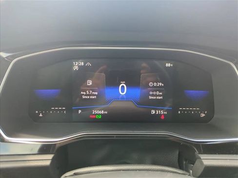 Used 2023 Volkswagen Jetta SE w/ Panoramic Sunroof Package FWD image 24