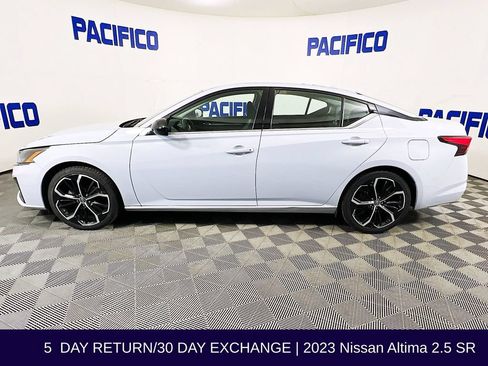 Used 2023 Nissan Altima 2.5 SR FWD image 5