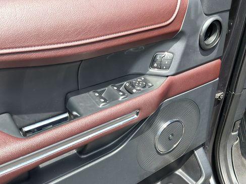 Used 2022 Ford Expedition Max Limited AWD/4WD image 12